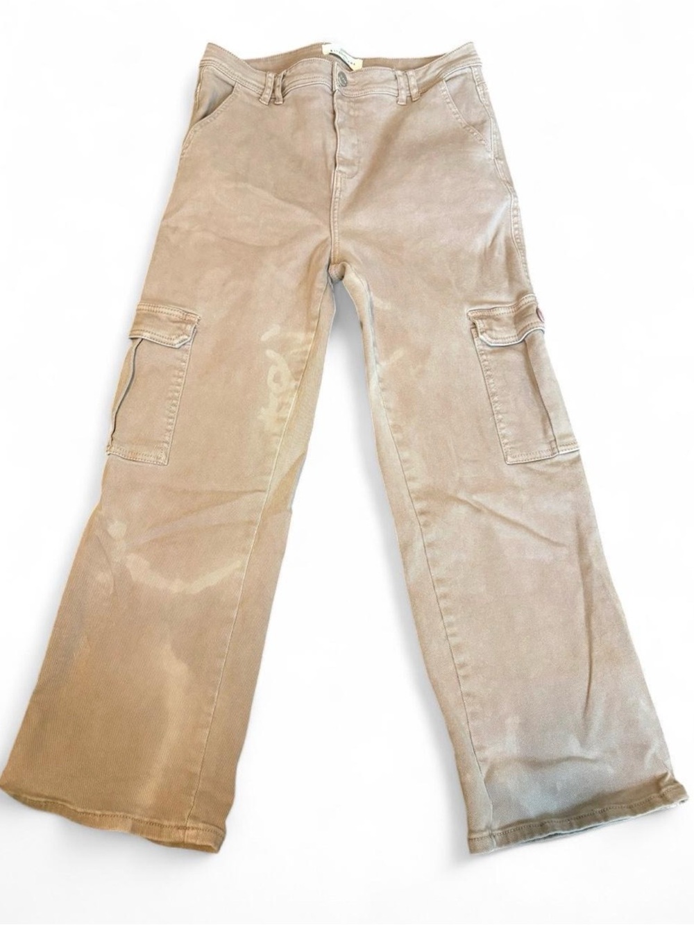 Women’s Wide-Leg Cargo Jeans in Light Beige
